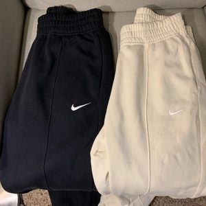 Nike Sweatpants Bundle S Black & White Essential Fleece